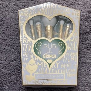 Pur x Grinch brush set